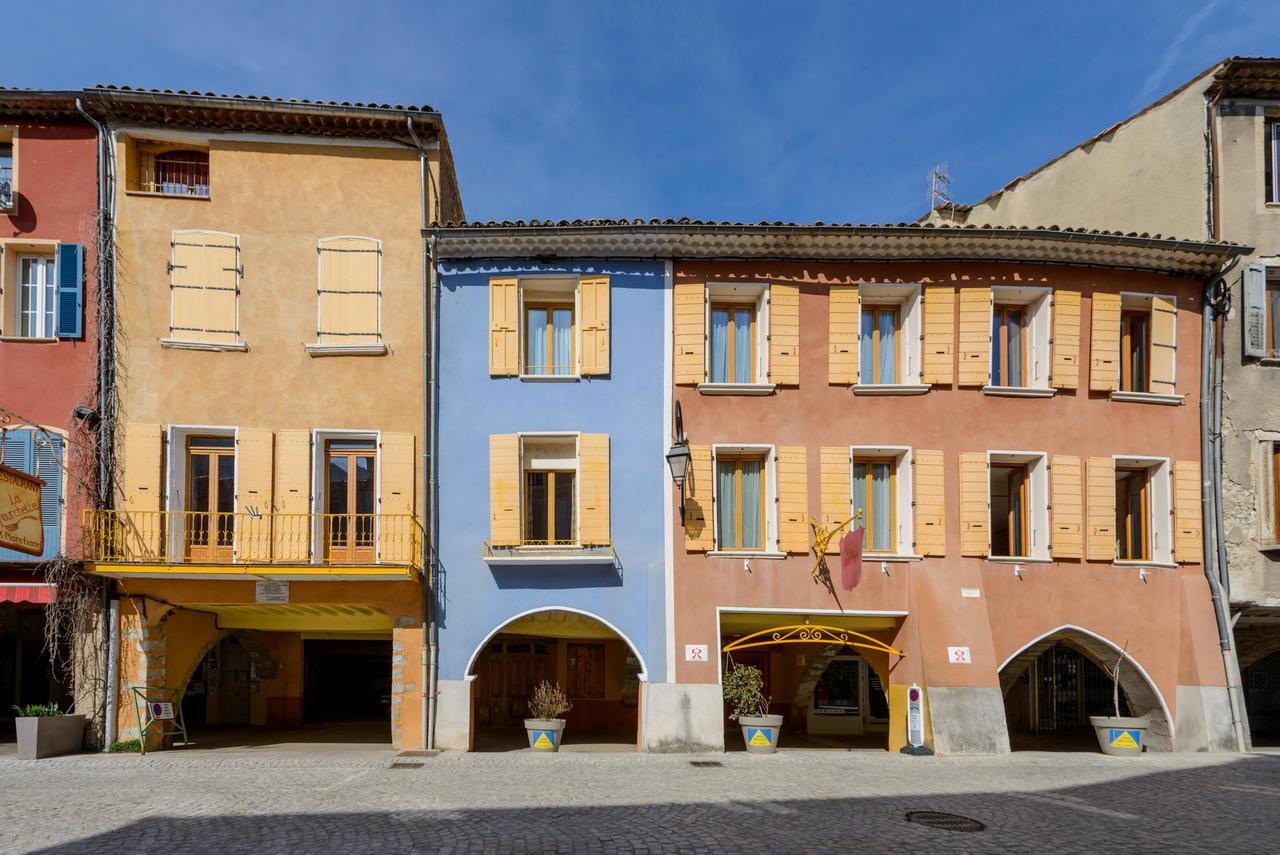 Les Arcades Le Lion D'Or Hotel Buis-les-Baronnies Exterior photo